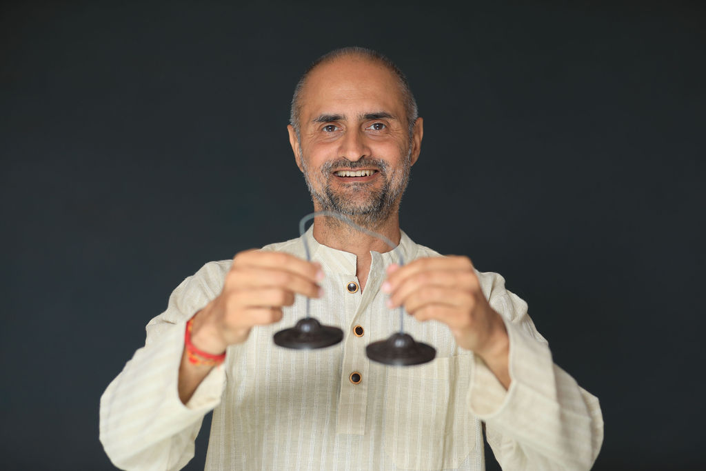 Vivek Chugh, sound healer